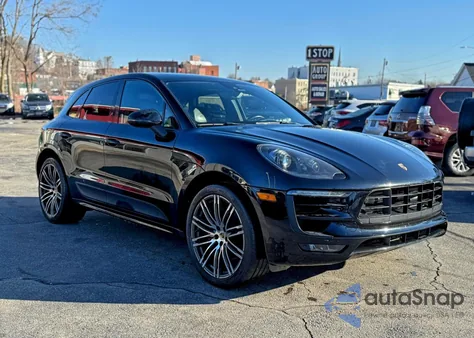 2017 Porsche Macan Gts z USA, uszkodzony, nr VIN WP1AG2A51HLB55591